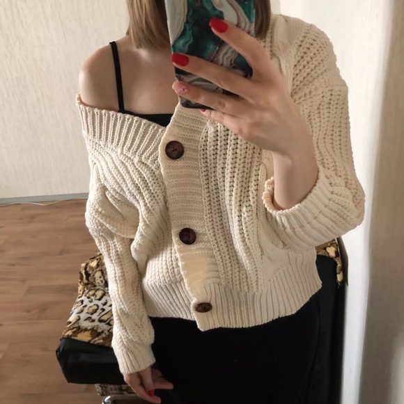 Cable Knit Cardigan - Picture 8 of 16